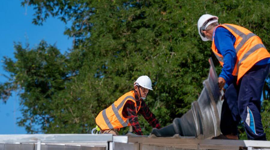Professional New roof installation in Edwardsport, IN